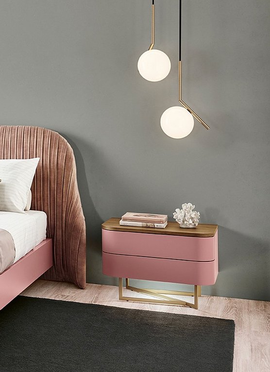 AMR Bedside Table2